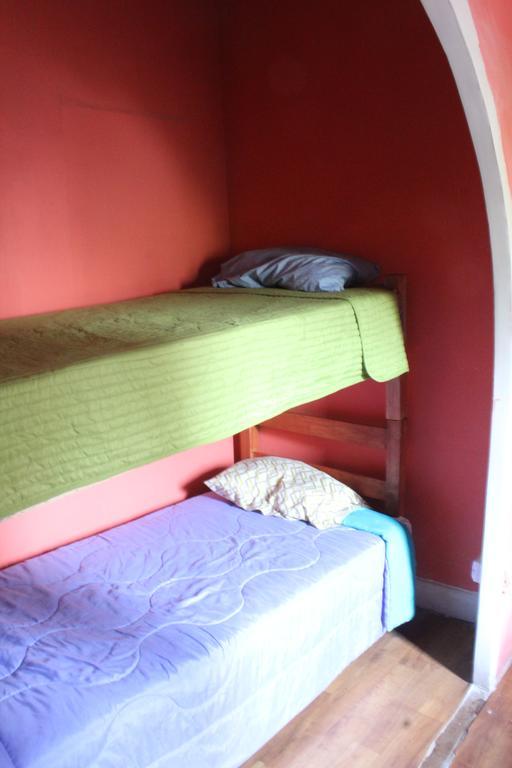 Hostal Barrio Brasil Santiago del Cile Esterno foto