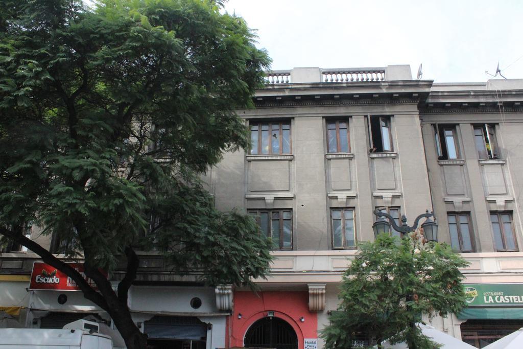 Hostal Barrio Brasil Santiago del Cile Esterno foto