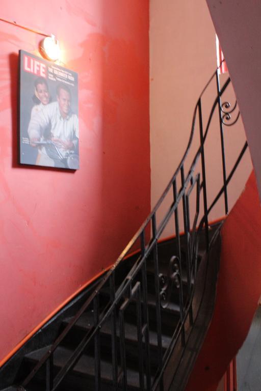 Hostal Barrio Brasil Santiago del Cile Esterno foto